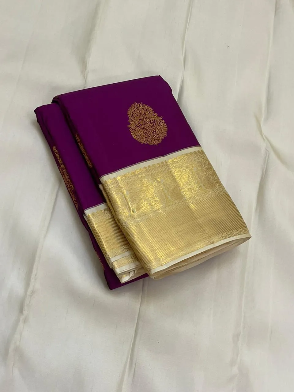 Purple Medallion Zari Korvai Kanchipuram Silk Saree